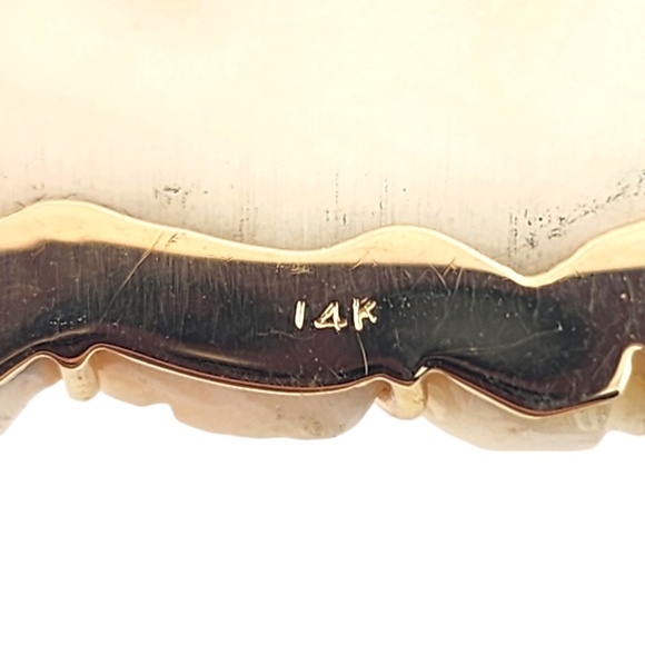 14 Karat Yellow Gold Carved Pink Coral Rose Brooch Pendant #19040 - Picture 9 of 11